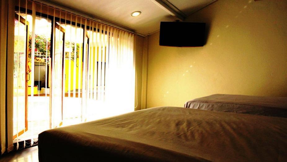 Smile House Guesthouse Chiang Mai Rum bild